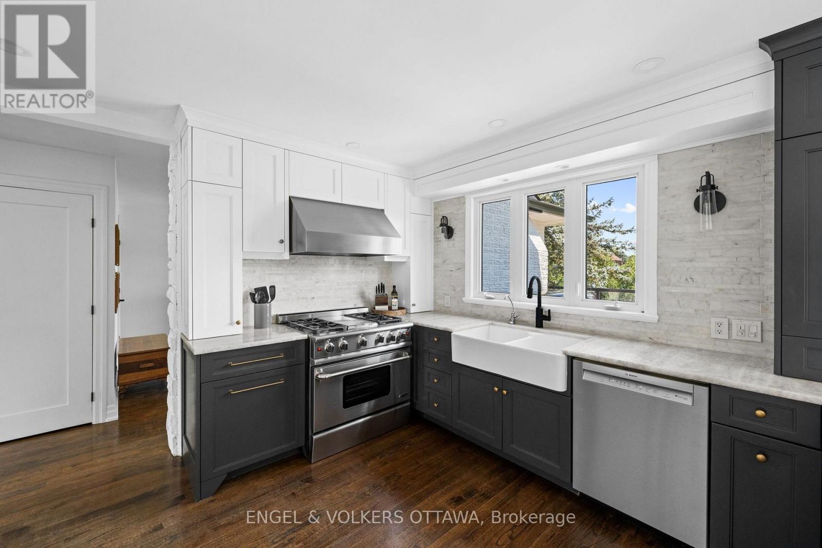3 Bed, 5 Bath House for Sale in Ottawa – 5765 KELLY MARIE DRIVE N, Ottawa – MLS# X13676884 - Image 8