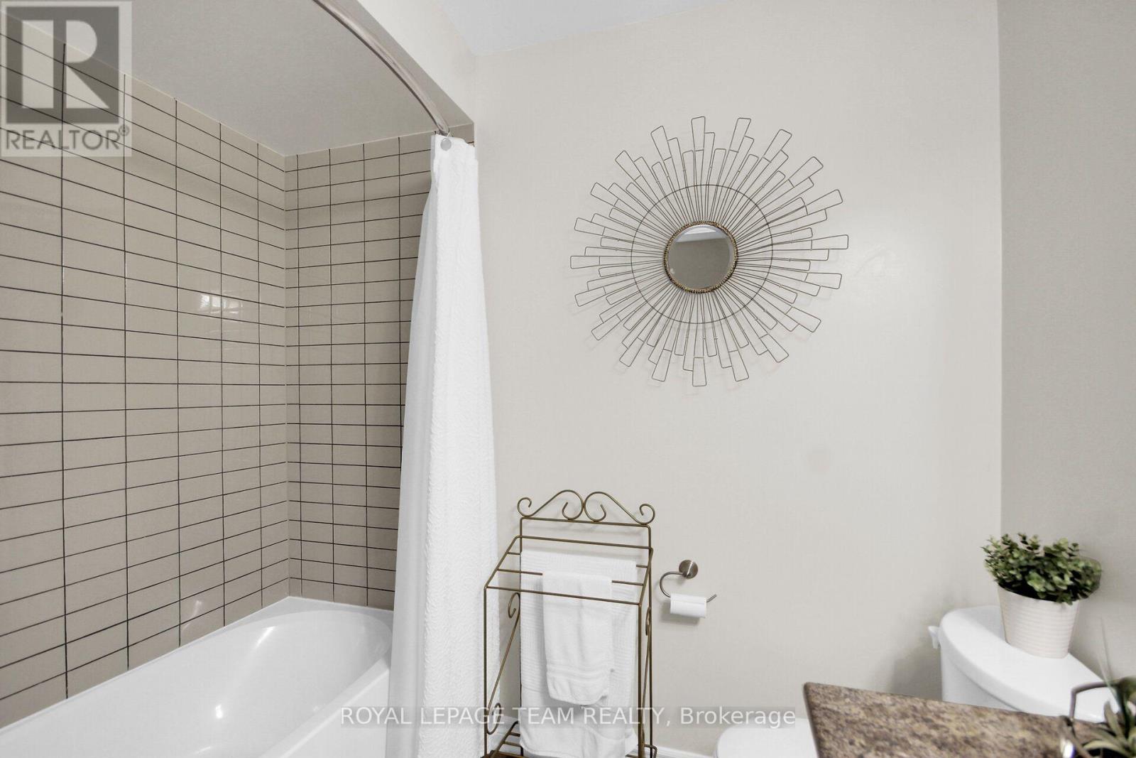 3 Bed, 4 Bath House for Sale in Ottawa – 436 STALWART CRESCENT, Ottawa – MLS# X13676886 - Image 25