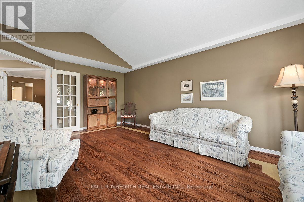 4 Bed, 4 Bath House for Sale in Ottawa – 6192 RAVINE WAY, Ottawa – MLS# X13676964 - Image 11