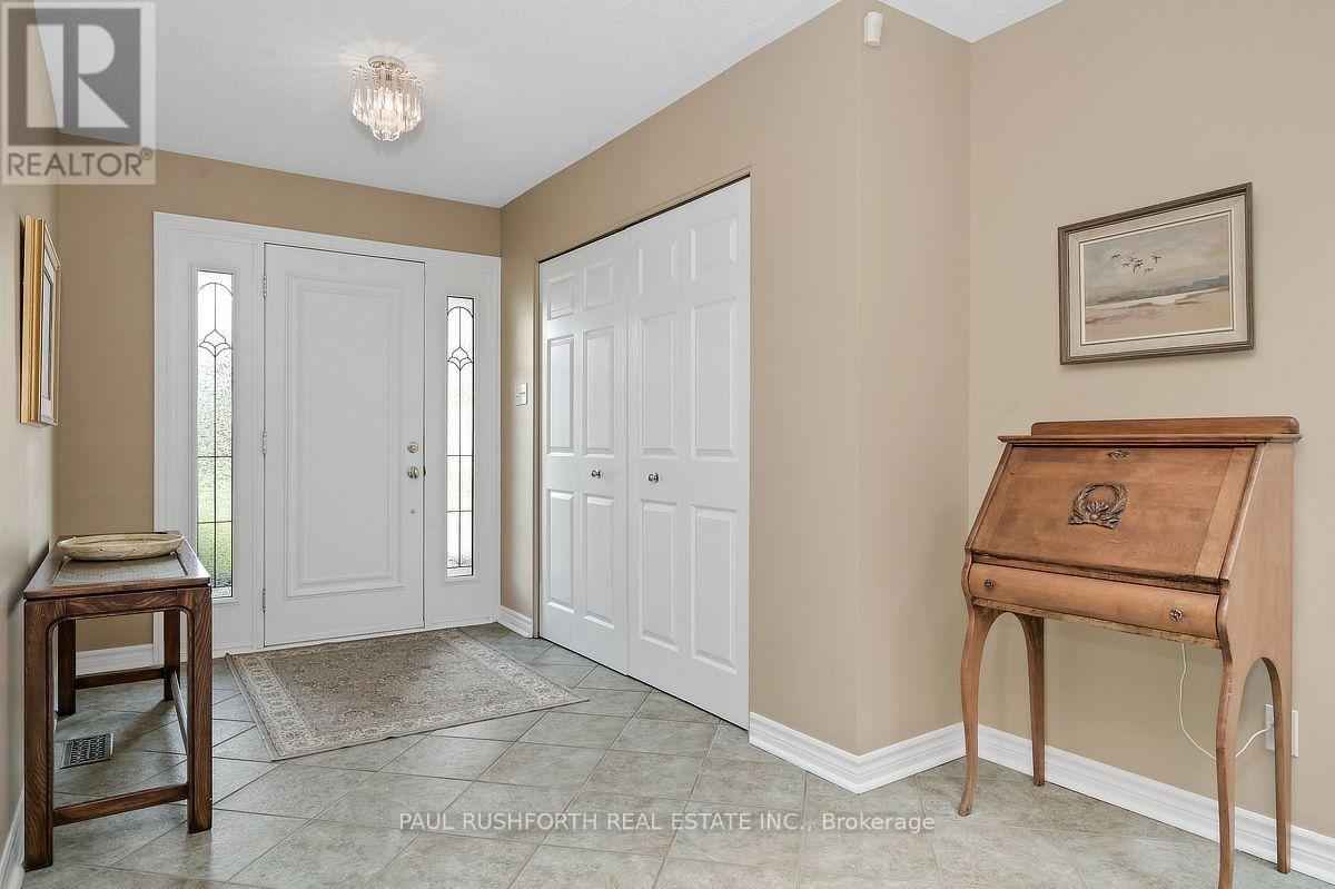 4 Bed, 4 Bath House for Sale in Ottawa – 6192 RAVINE WAY, Ottawa – MLS# X13676964 - Image 7