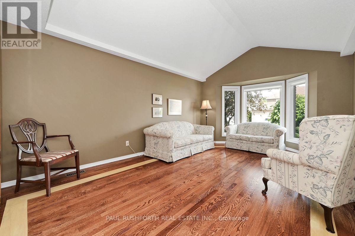 4 Bed, 4 Bath House for Sale in Ottawa – 6192 RAVINE WAY, Ottawa – MLS# X13676964 - Image 9