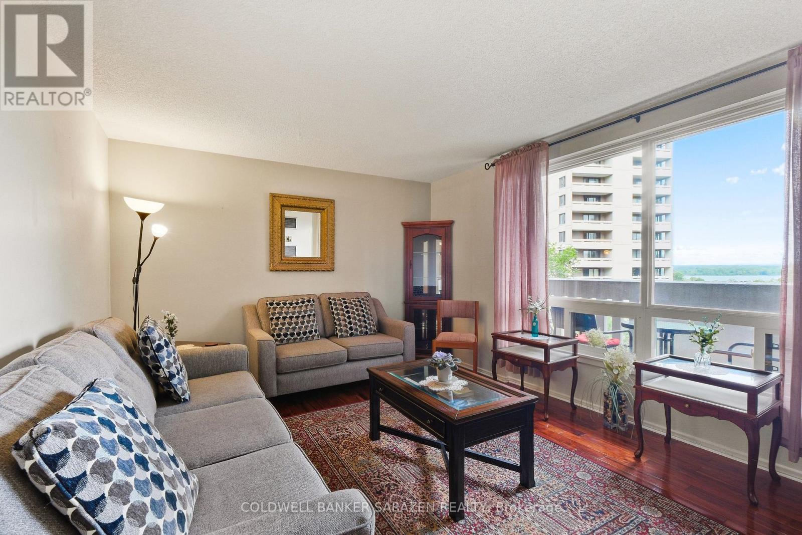 #502 1100 AMBLESIDE DRIVE - 31