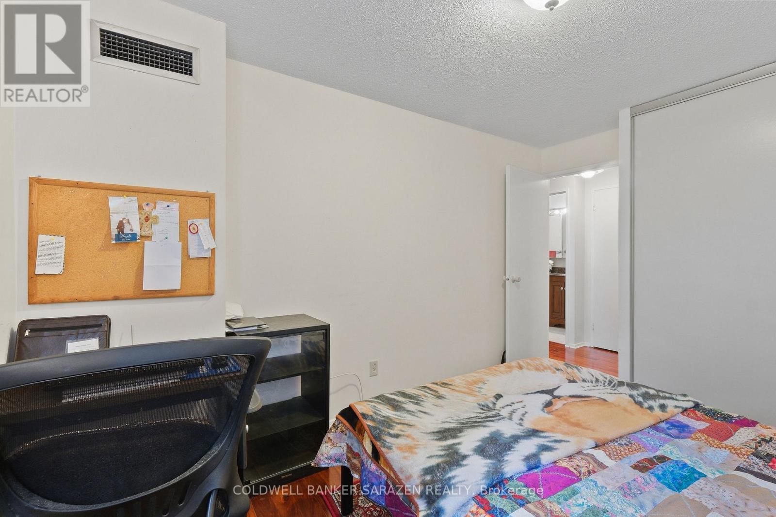 #502 1100 AMBLESIDE DRIVE - 35
