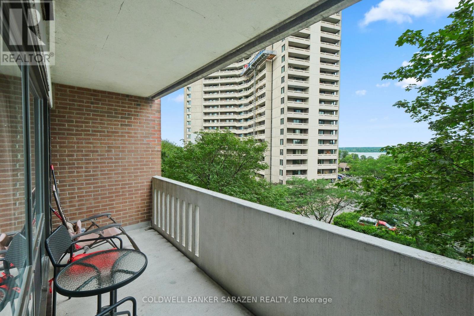 #502 1100 AMBLESIDE DRIVE - 47