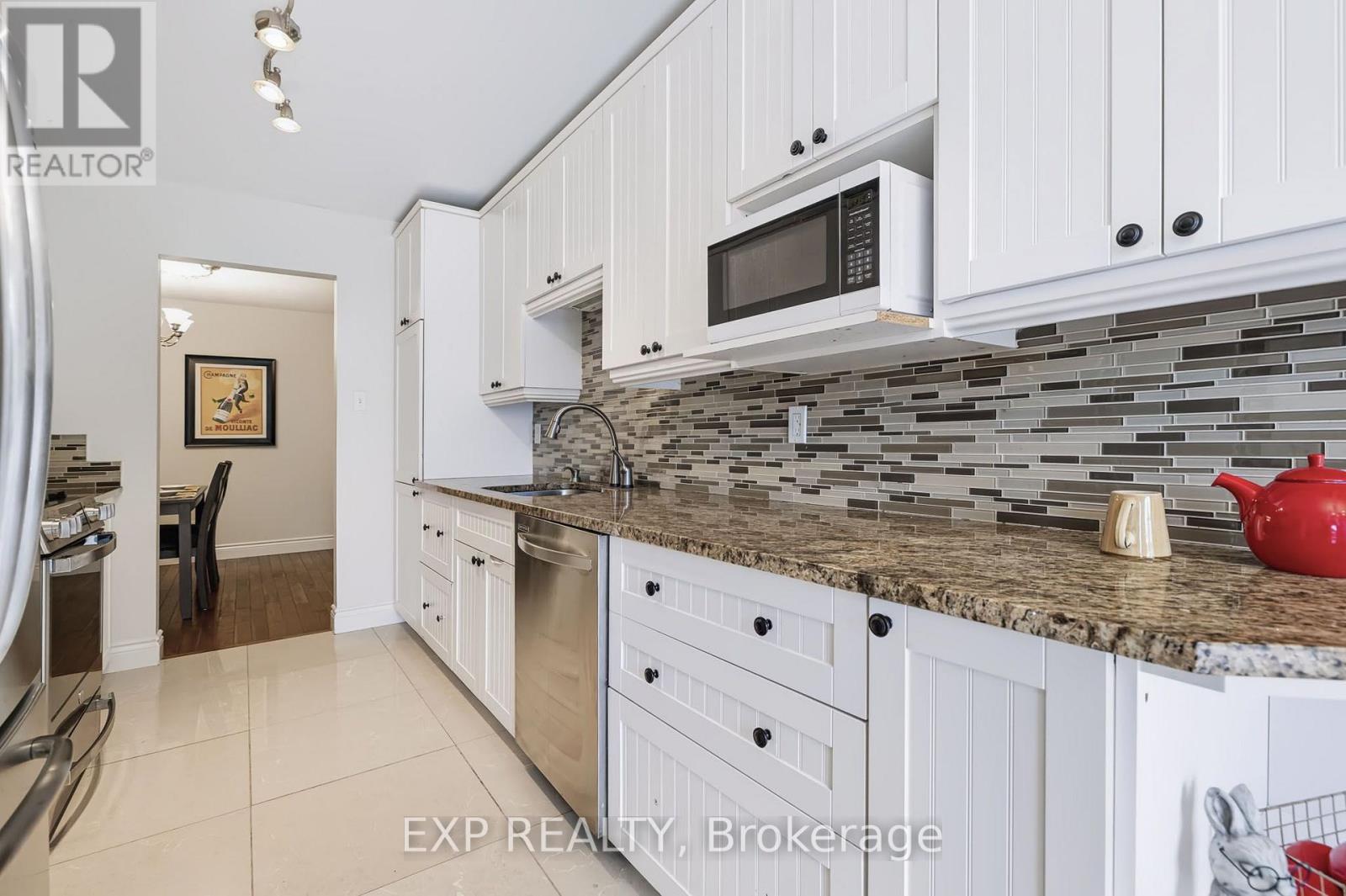 3 Bed, 3 Bath House for Sale in Ottawa – 110 CEDAROCK DRIVE, Ottawa – MLS# X13677008 - Image 14