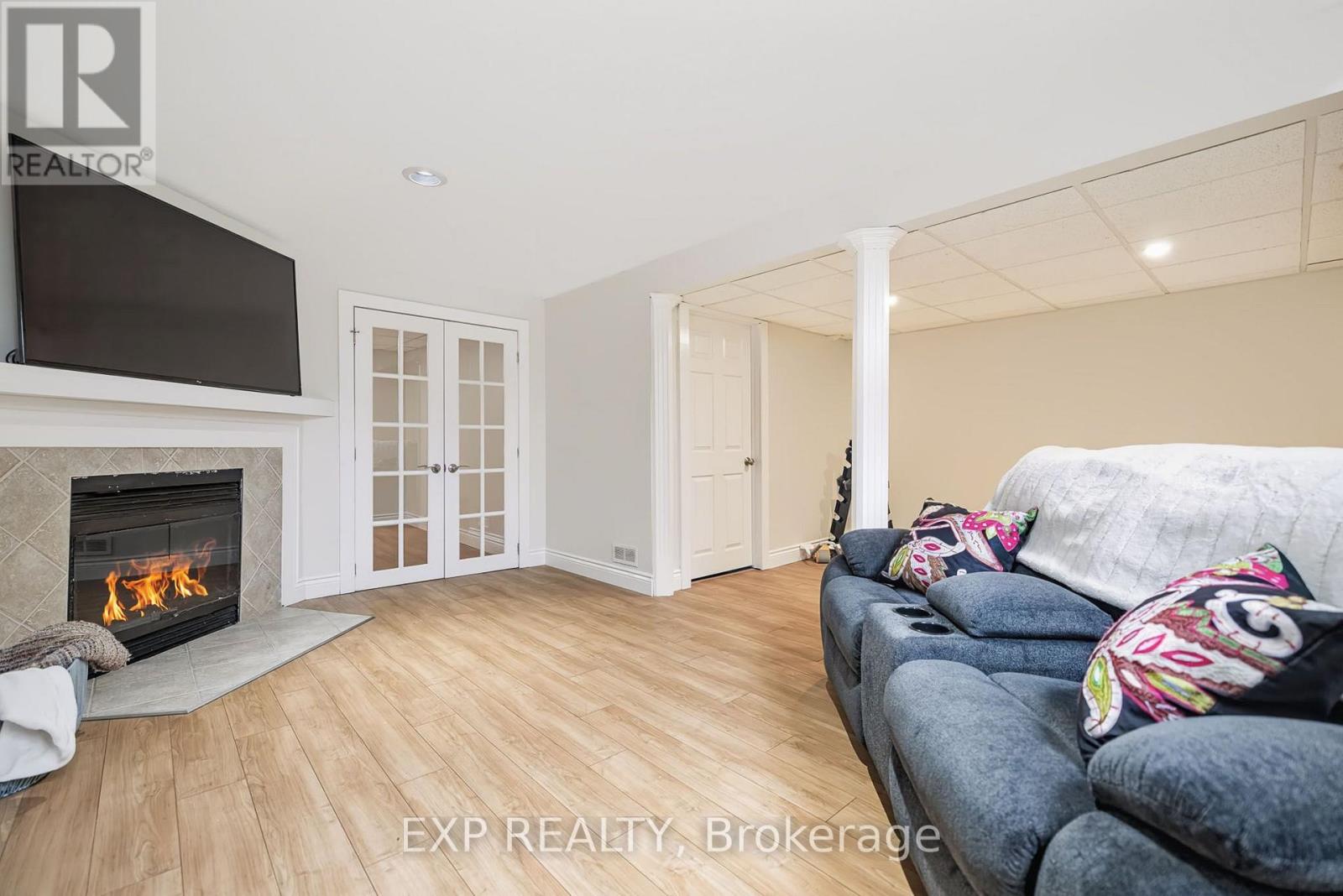 110 CEDAROCK DRIVE - 34