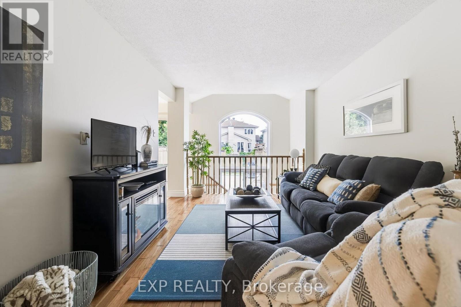 110 CEDAROCK DRIVE - 9