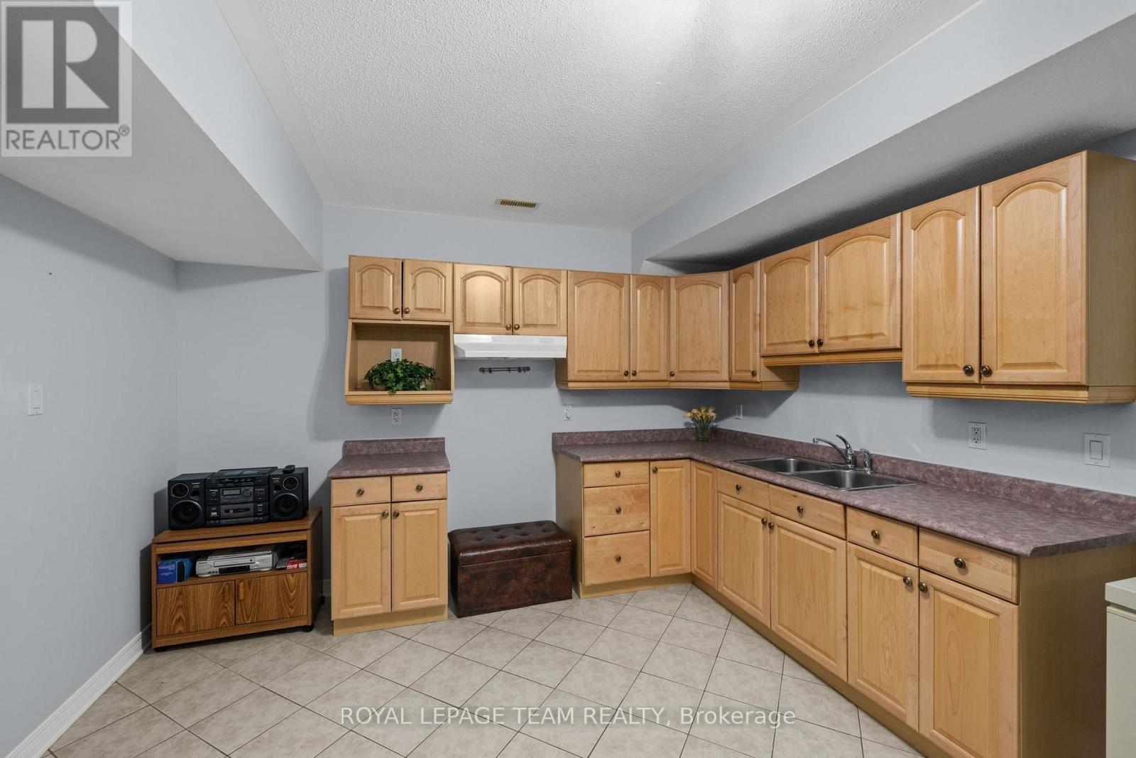 4 Bed, 3 Bath House for Sale in Ottawa – 791 HOT SPRINGS WAY, Ottawa – MLS# X13677056 - Image 38
