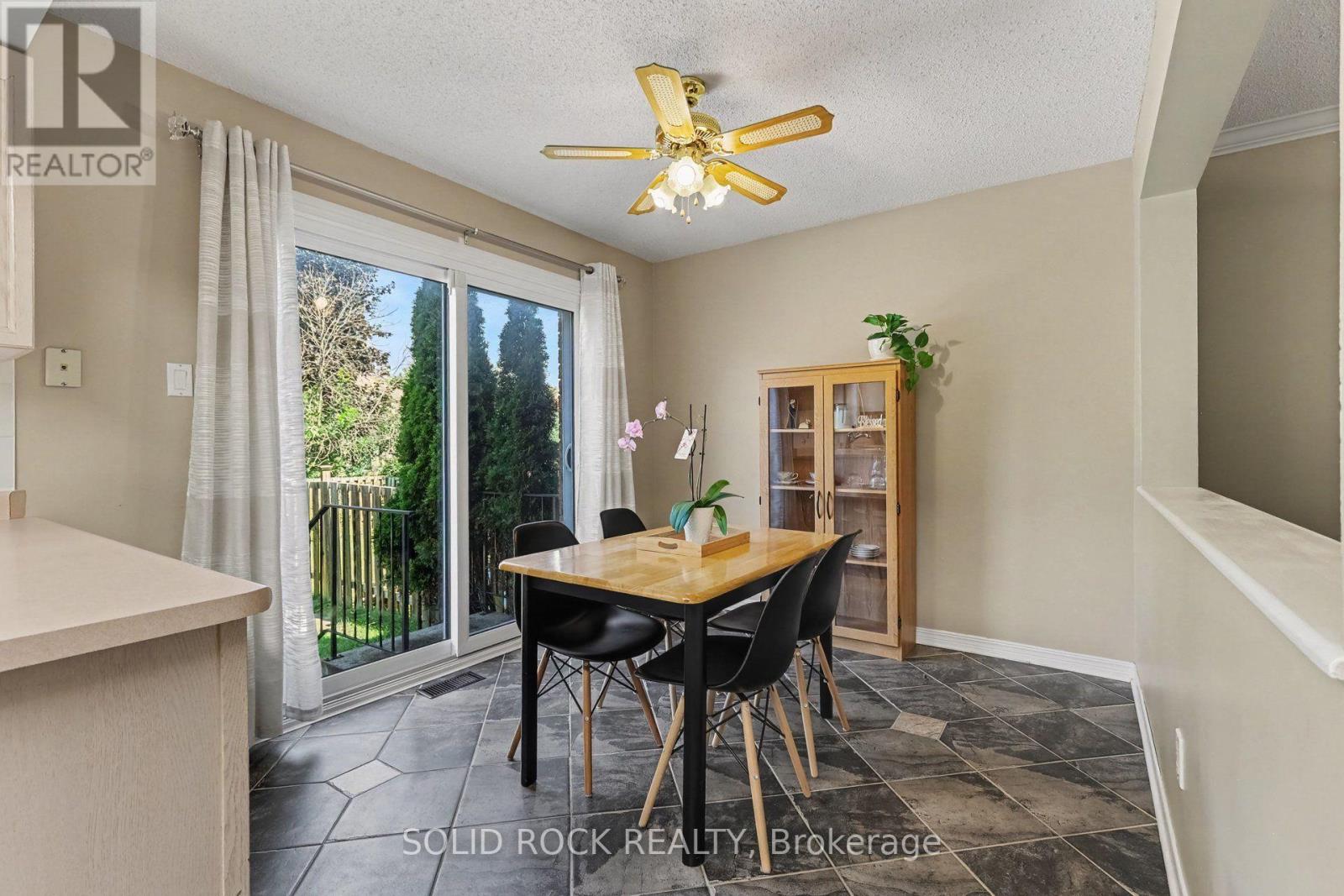 76 GRENADIER WAY - 12