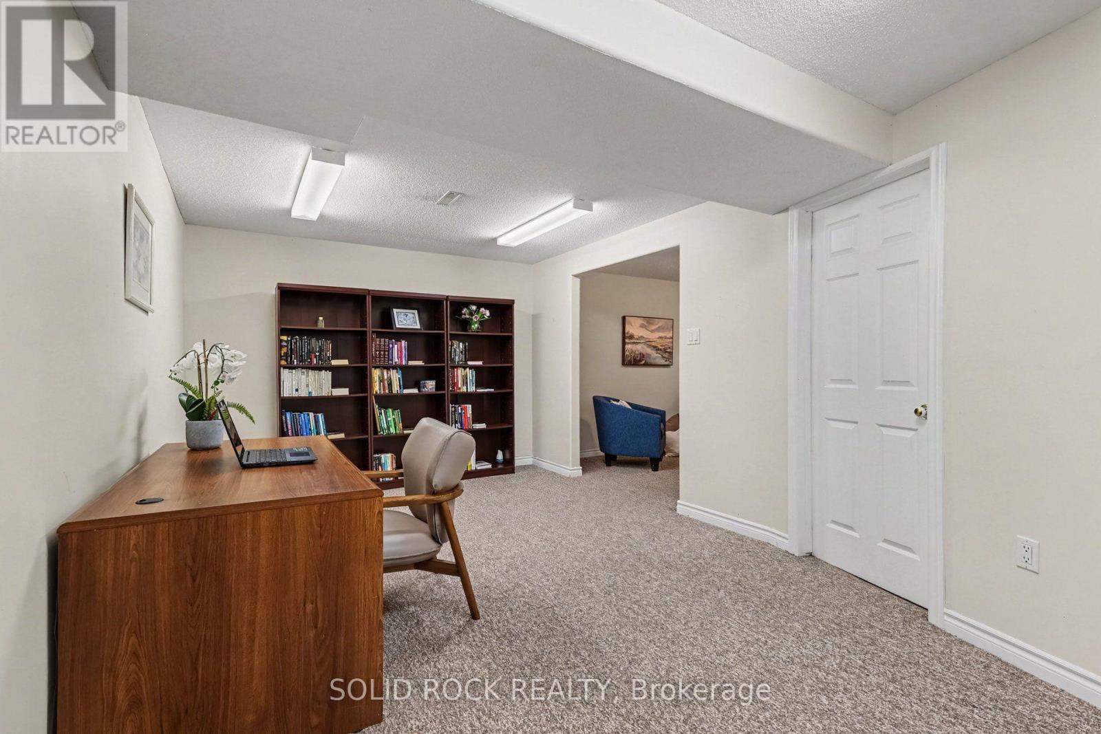 76 GRENADIER WAY - 23