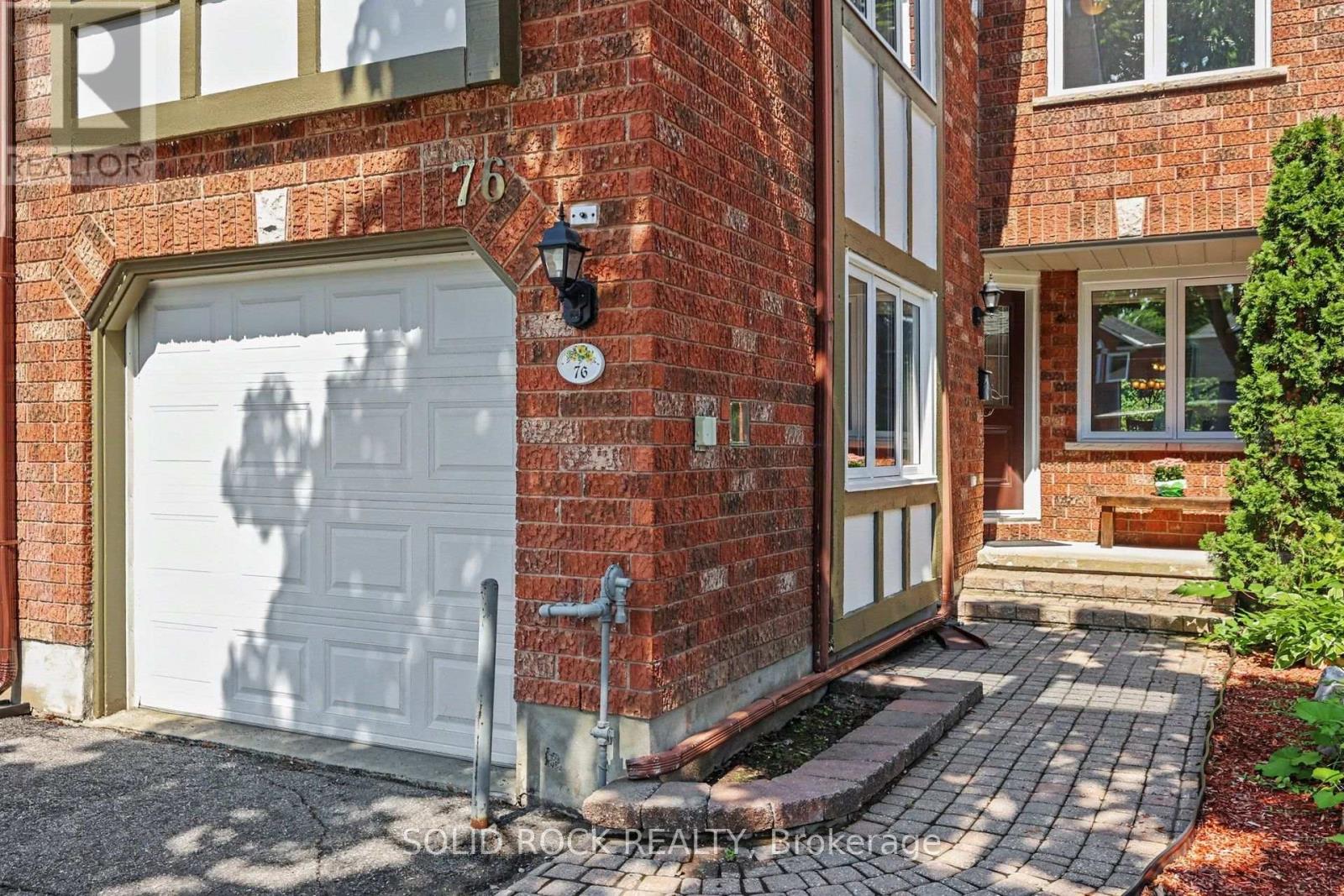 76 GRENADIER WAY - 3