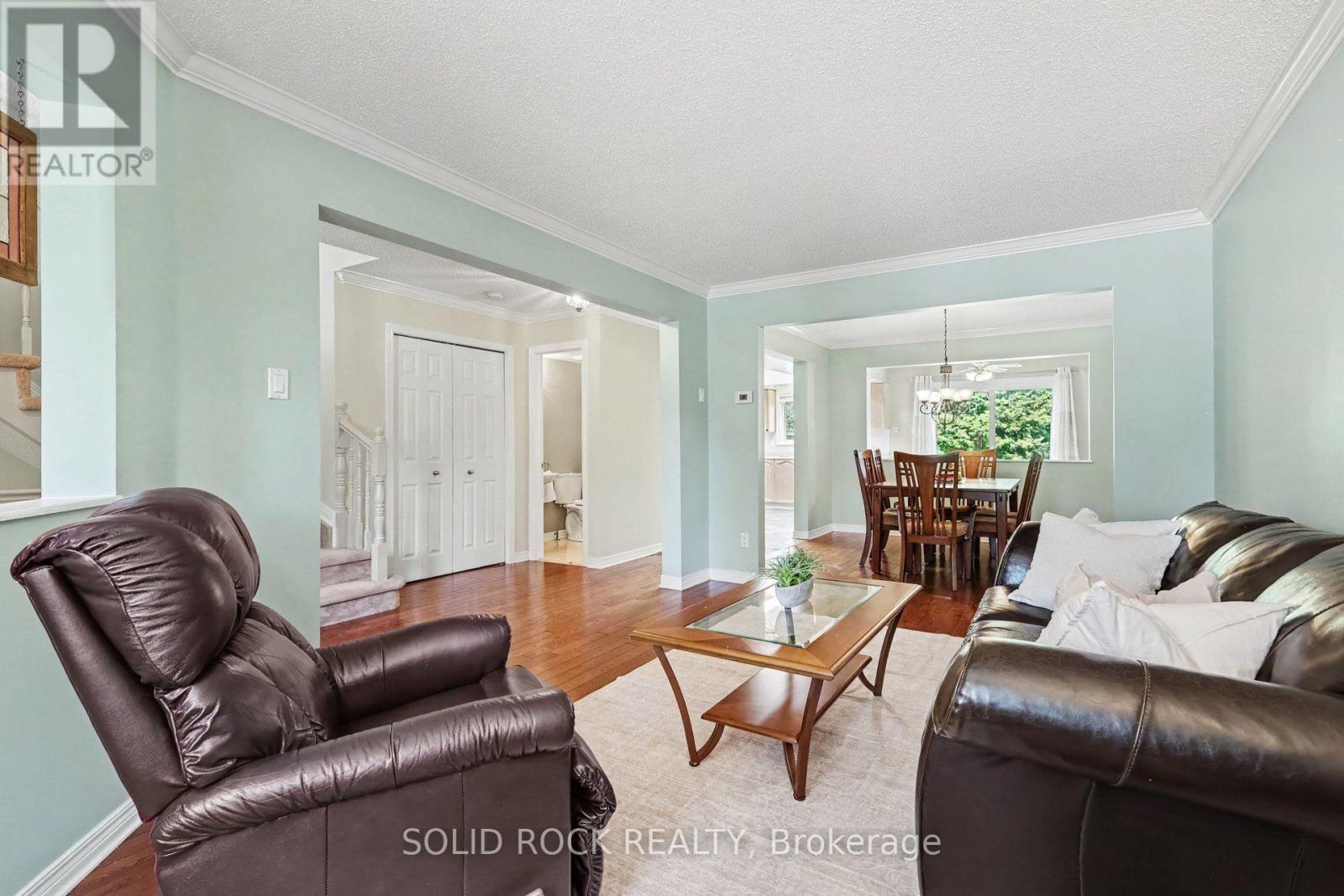 3 Bed, 3 Bath House for Sale in Ottawa – 76 GRENADIER WAY, Ottawa – MLS# X13677060 - Image 7