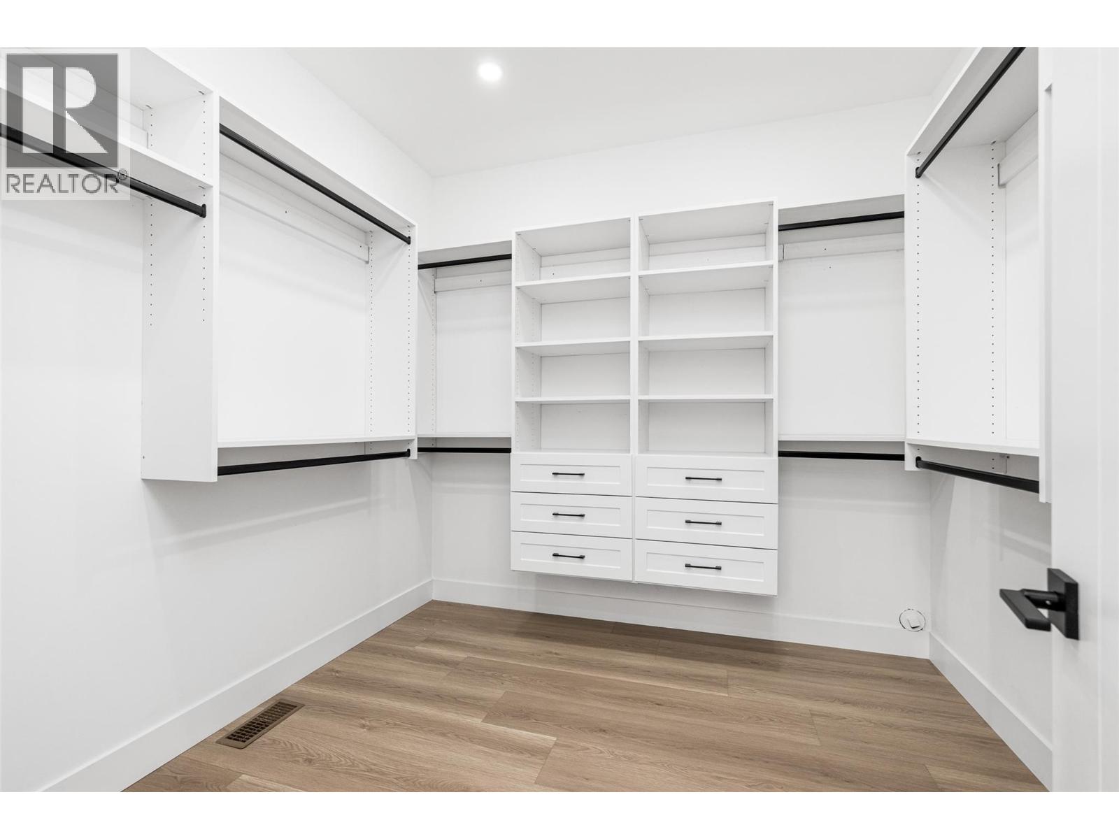1425 Menu Road - Image 26