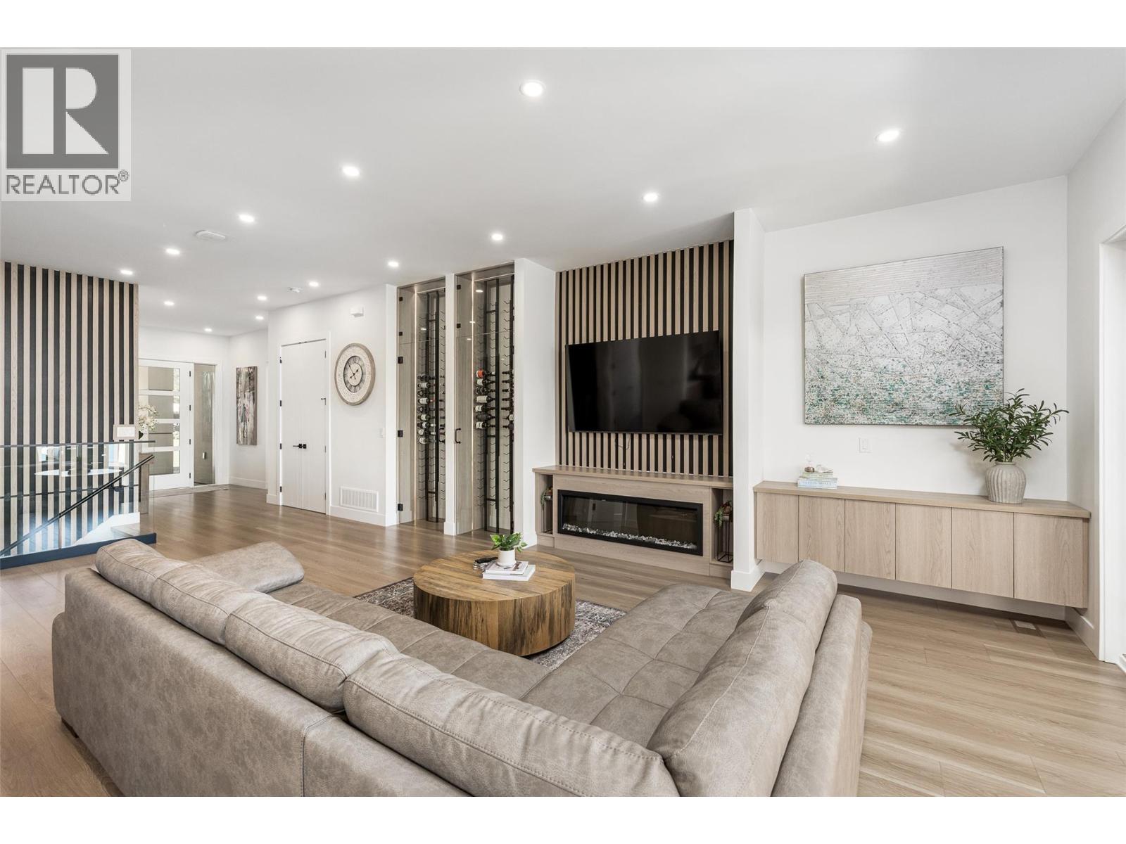 1425 Menu Road - Image 16