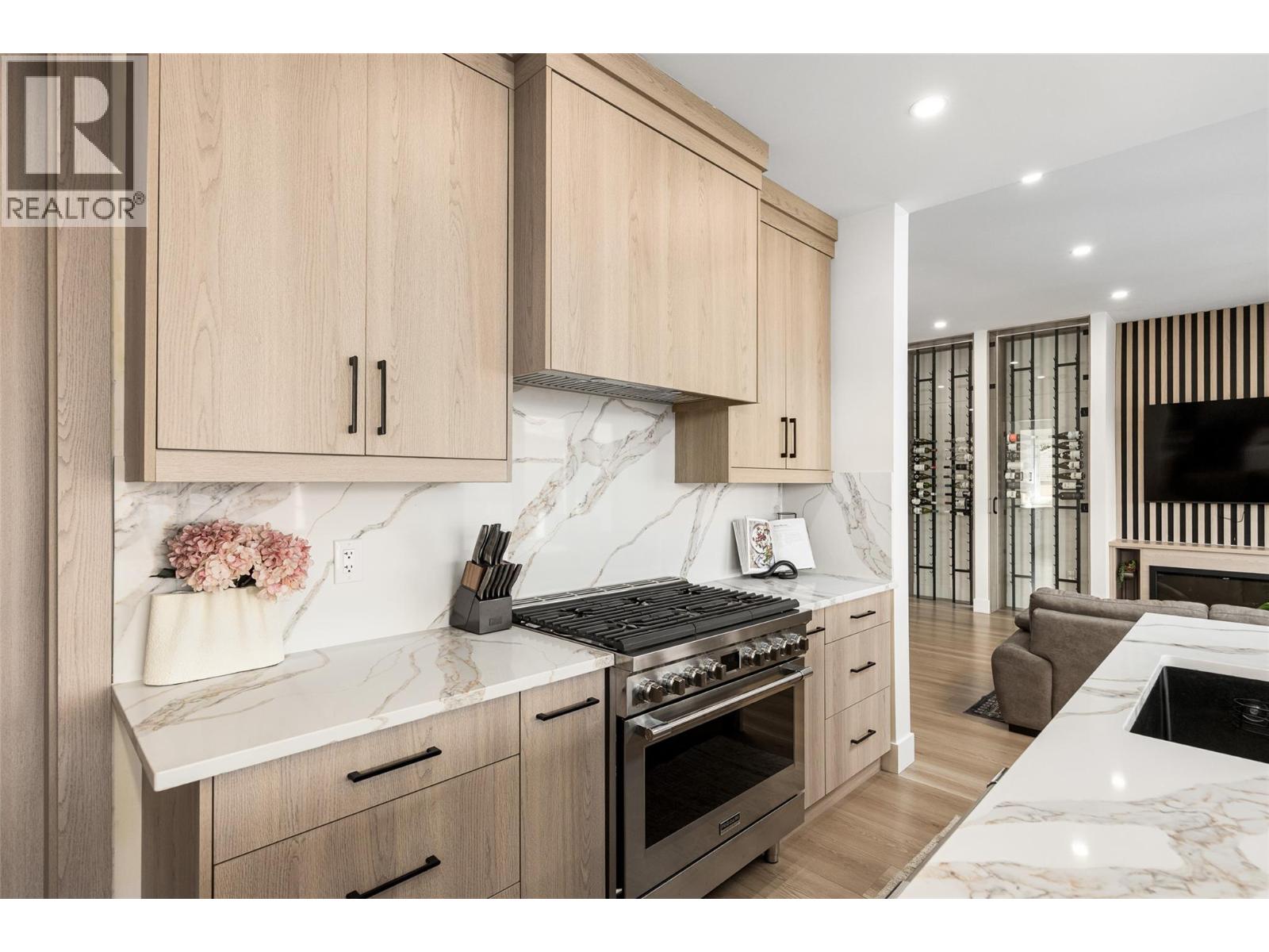 1425 Menu Road - Image 10