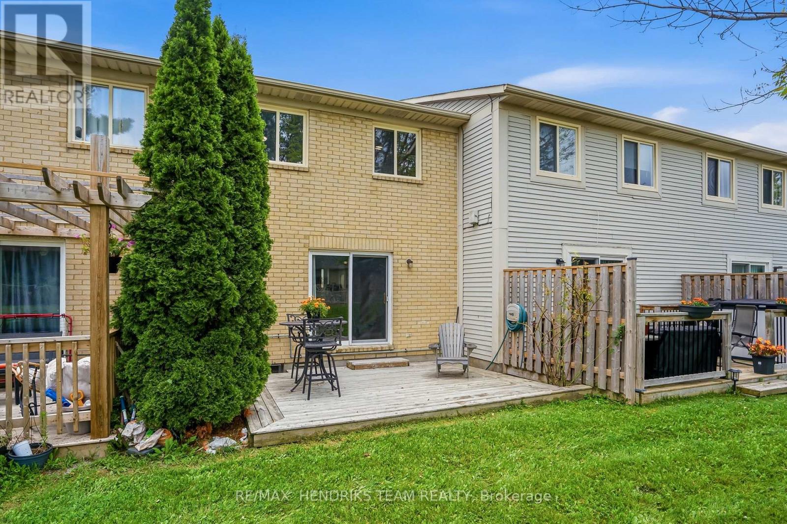 #44 65 DORCHESTER BOULEVARD - 28