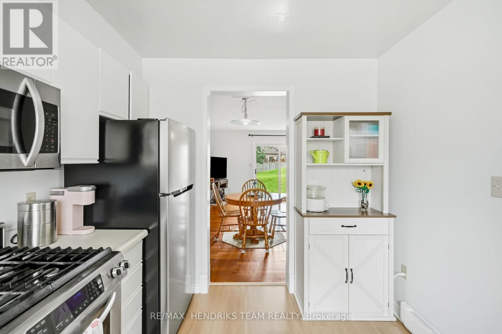 #44 65 DORCHESTER BOULEVARD - 8