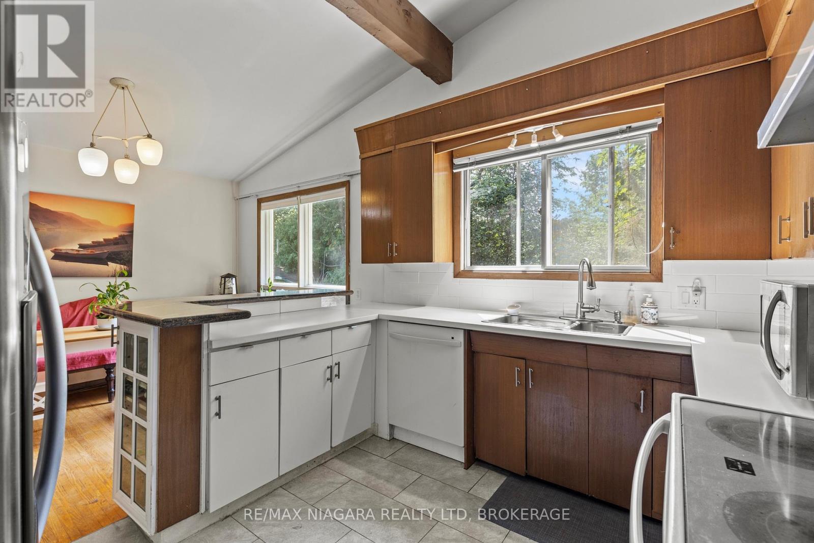 8 CULLEN DRIVE - 12