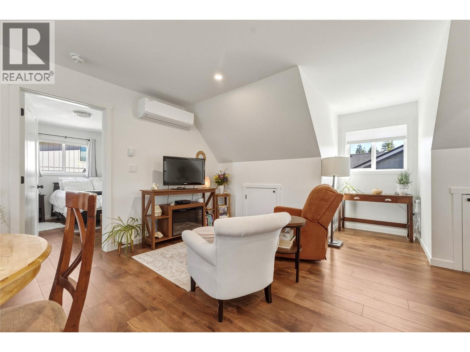 #8 3820 20 Street NE - Image 65