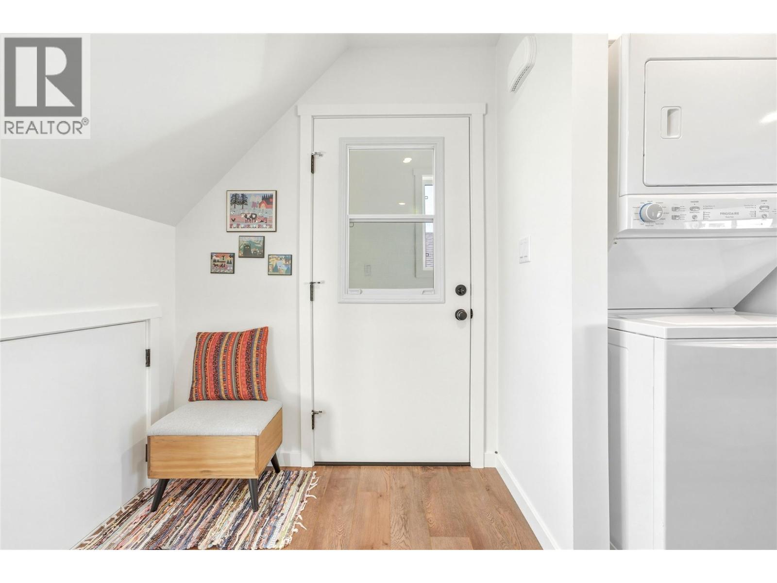 #8 3820 20 Street NE - 60