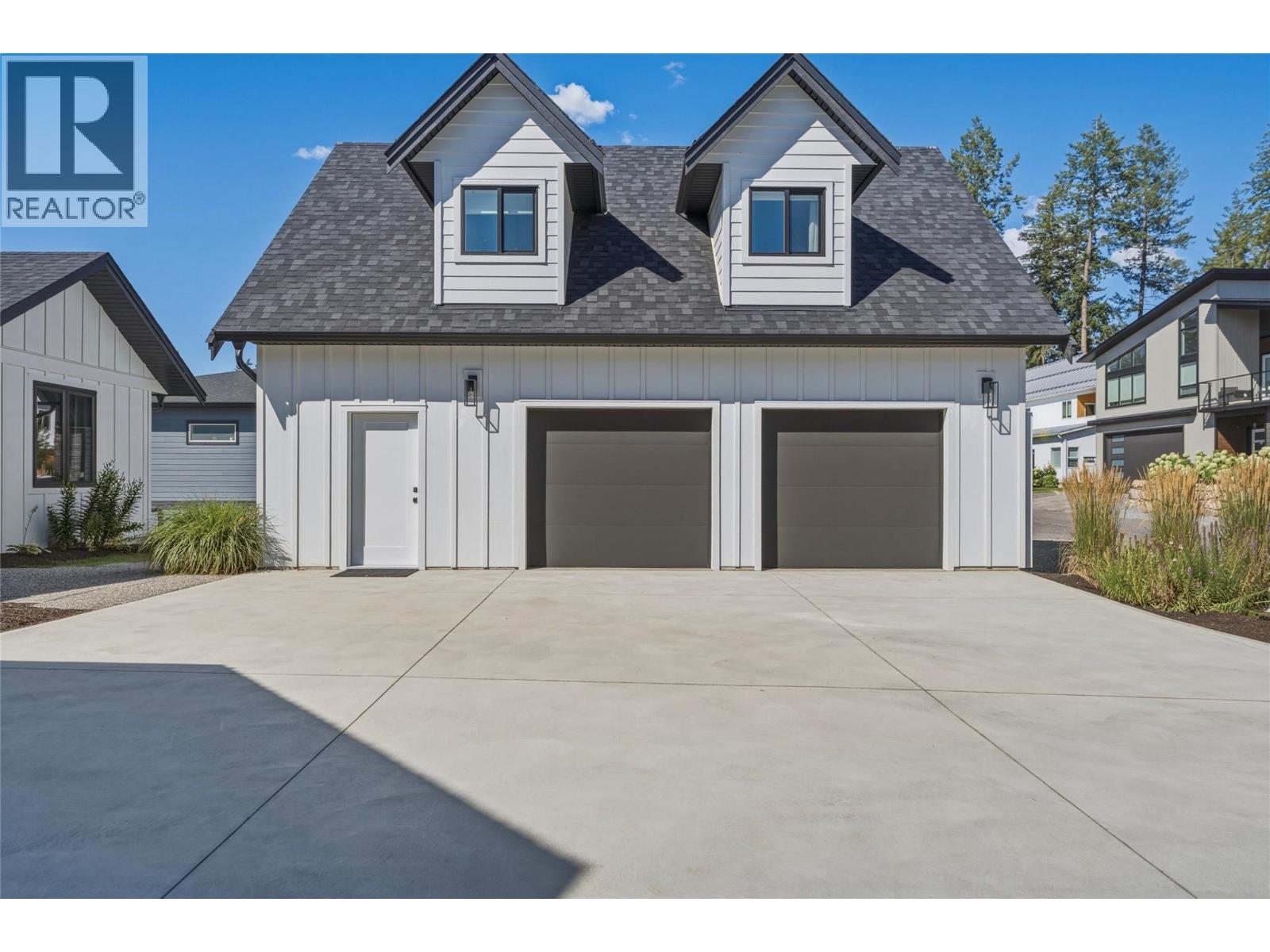 #8 3820 20 Street NE - 58