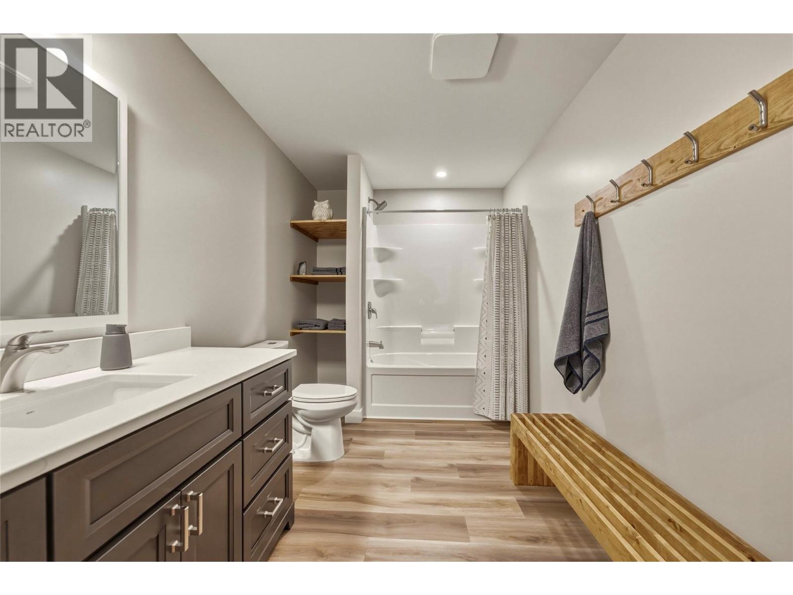 #8 3820 20 Street NE - 50
