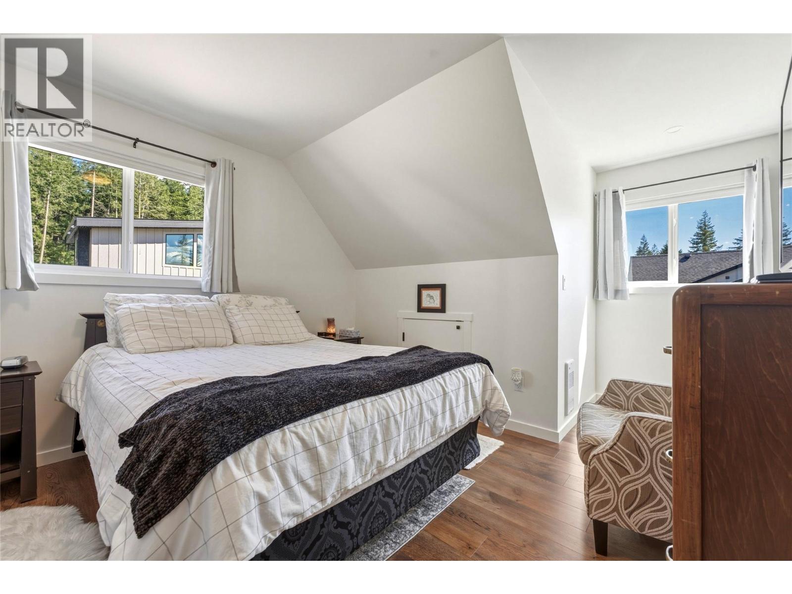 #8 3820 20 Street NE - 68