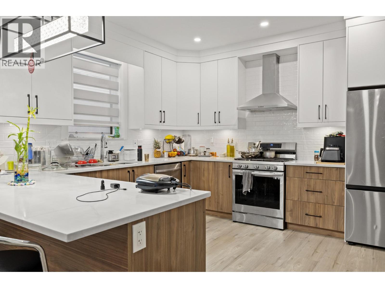 #4 824 Glenwood Avenue - Image 7