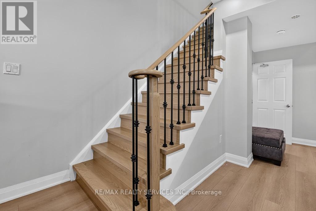 #15 180 HOWDEN BOULEVARD - 22