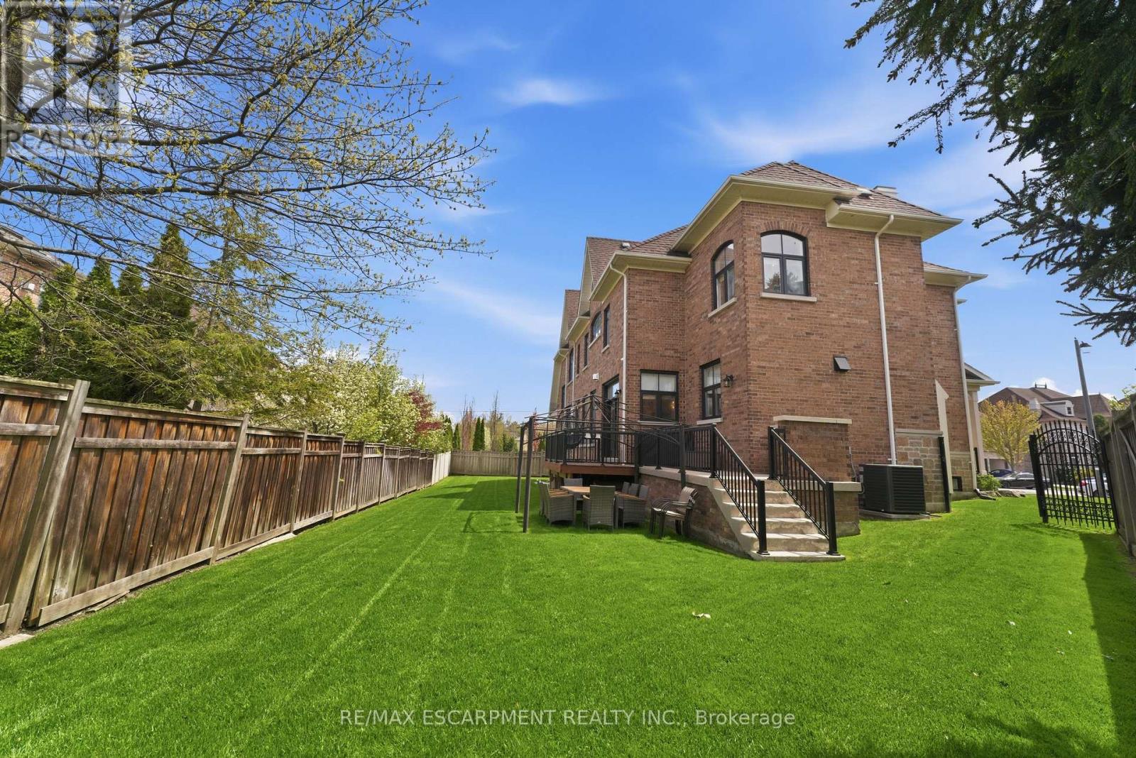 950 FREDONIA DRIVE - 2