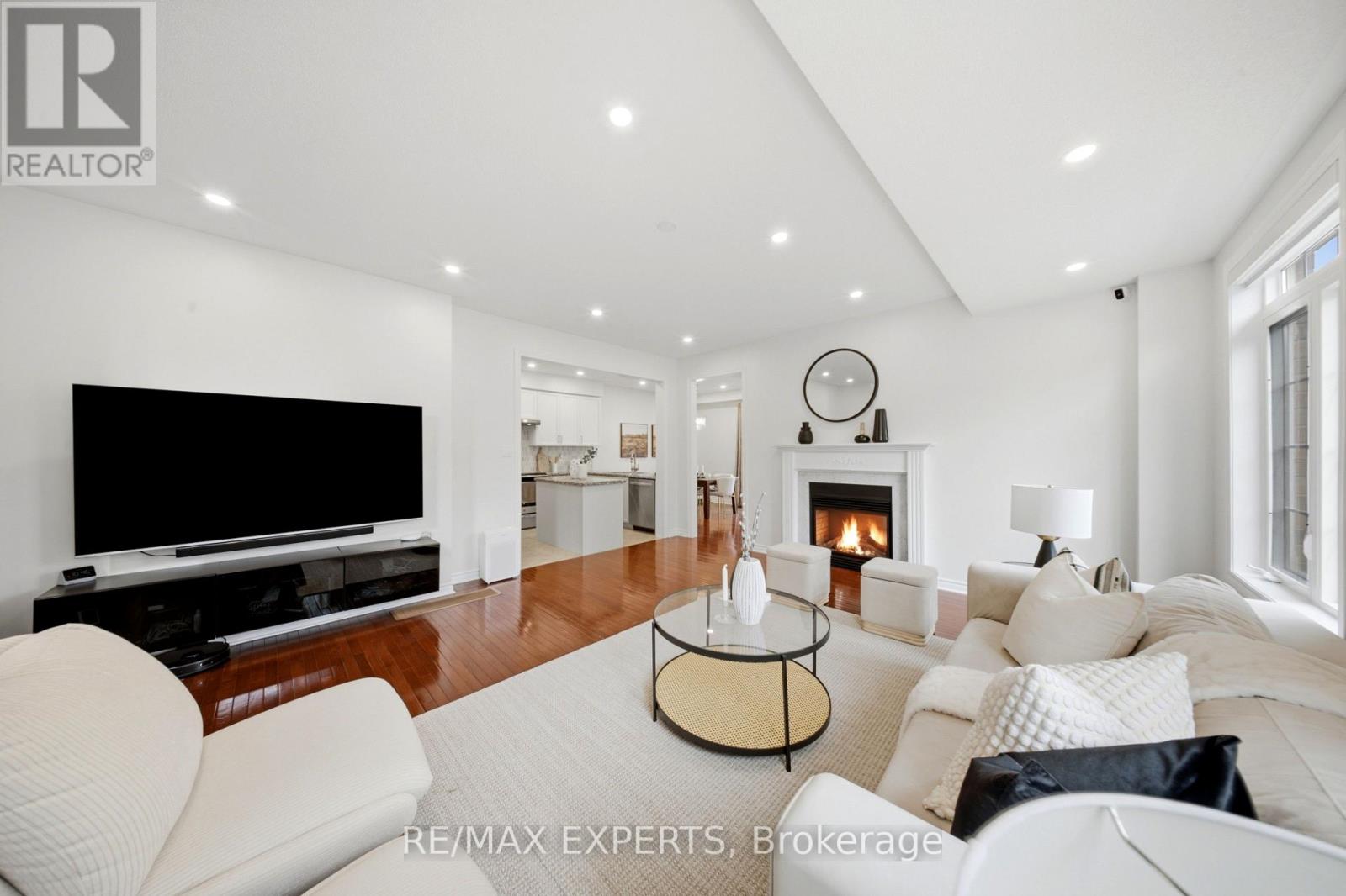 Photo of 354 Hobbs Crescent