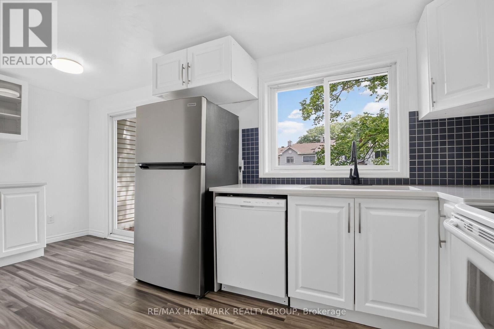 3 Bed, 2 Bath House for Sale in Ottawa – 7 – 86 ESTERLAWN PRIVATE, Ottawa – MLS# X12732180 - Image 27