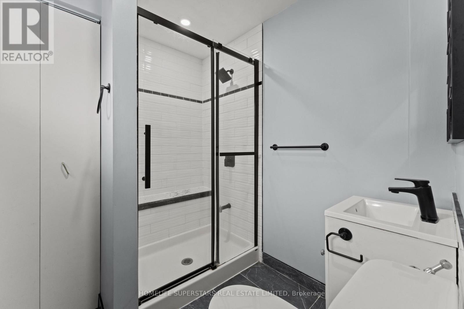 9925 HOLLY CRESCENT - Image 26
