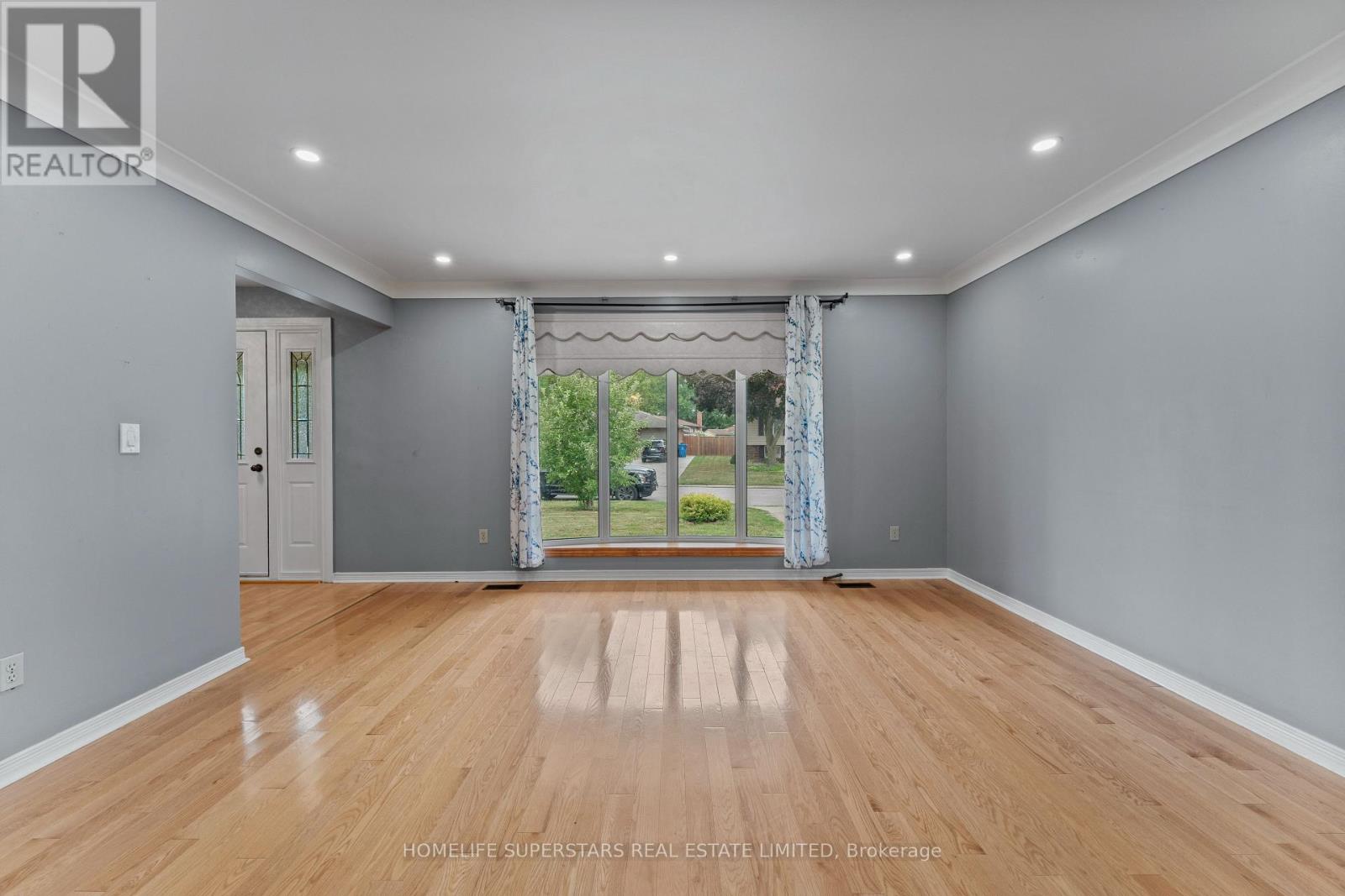 9925 HOLLY CRESCENT - Image 46
