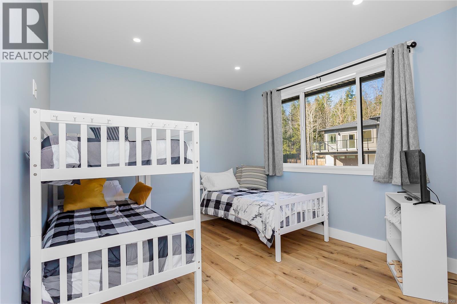10408 Marina Vista Dr, Port Alberni