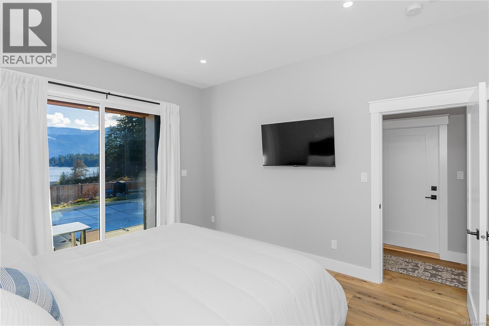 10408 Marina Vista Dr, Port Alberni