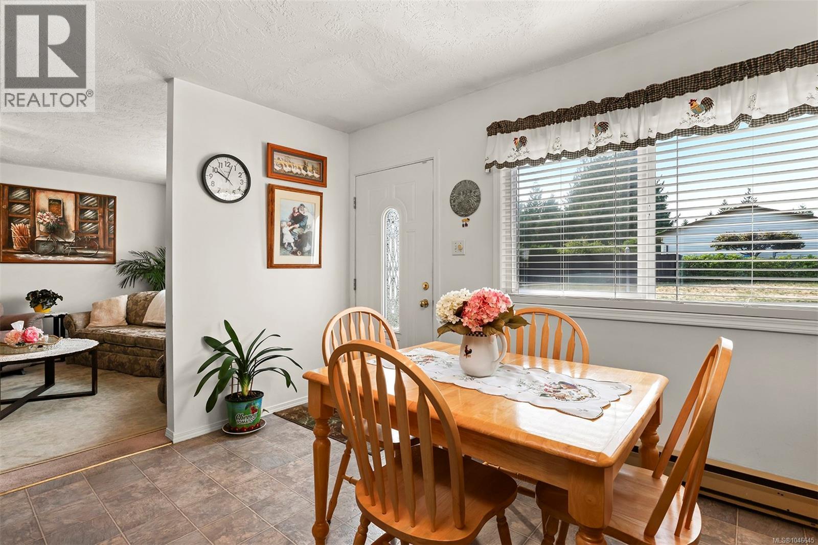 2598 Willard Ave - Image 10
