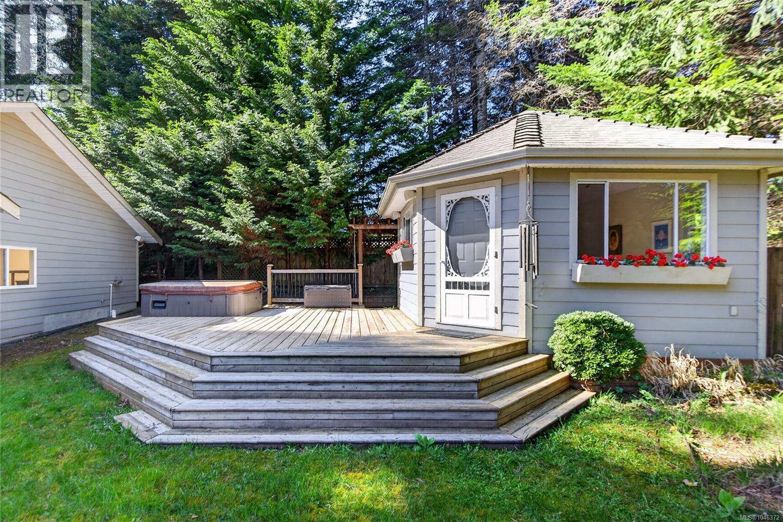 4594 Maple Guard Dr, Bowser
