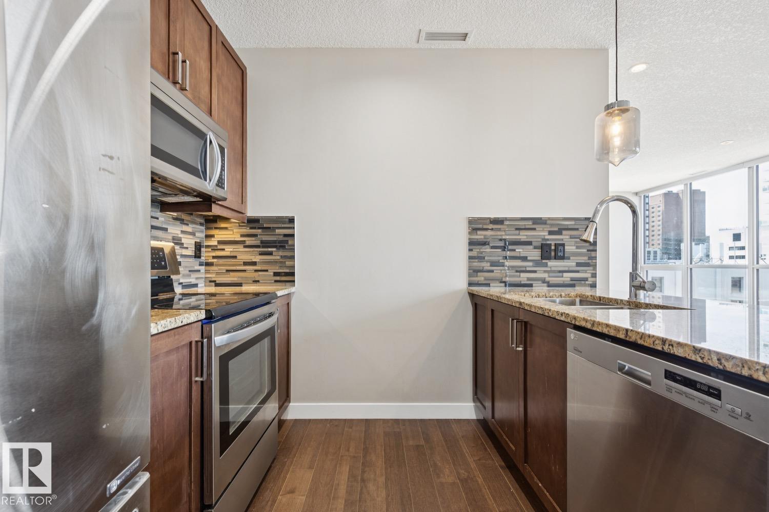 #808 10238 103 ST NW - 8