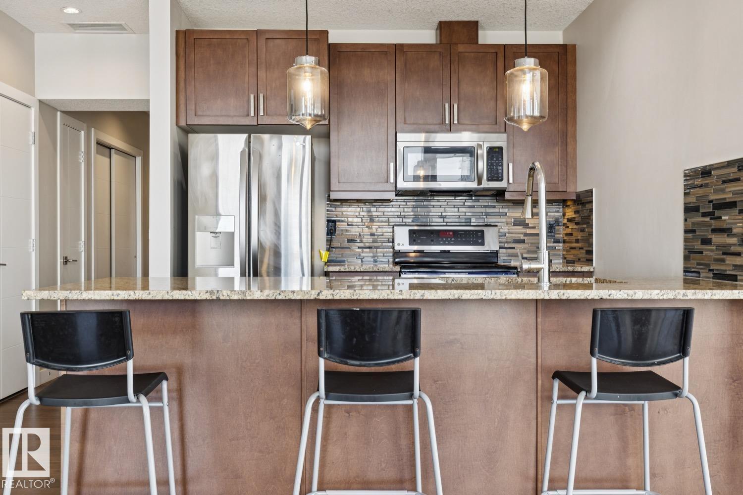 #808 10238 103 ST NW - 6