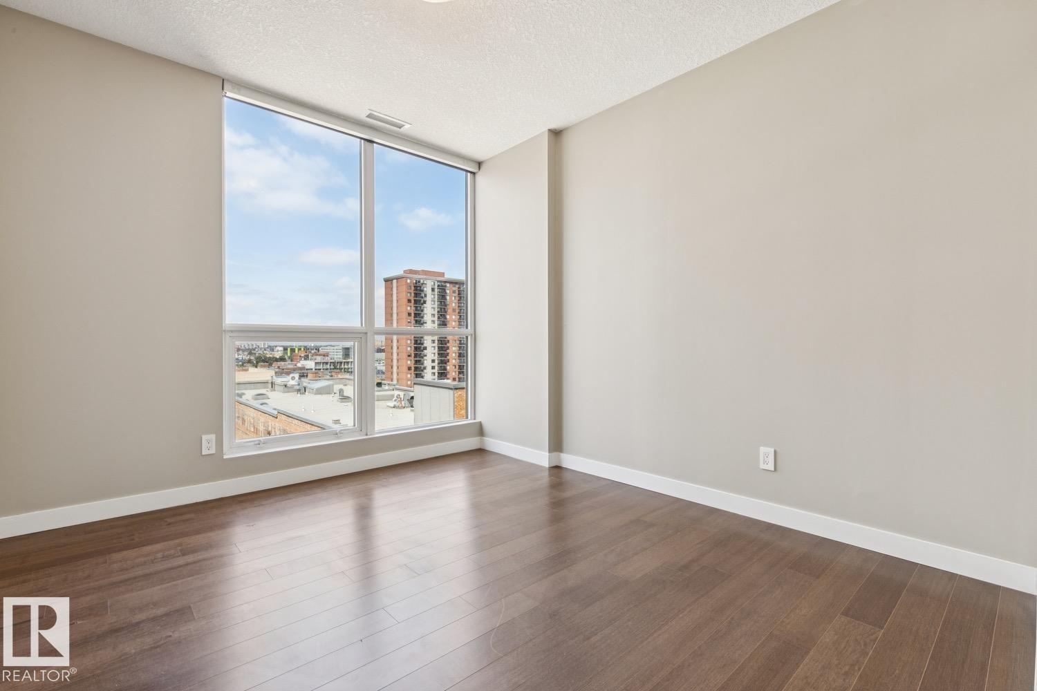 #808 10238 103 ST NW - 21