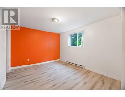 19 Holbrook Avenue thumbnail 24
