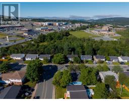 19 Holbrook Avenue thumbnail 38