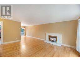 19 Holbrook Avenue thumbnail 8