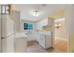 19 Holbrook Avenue thumbnail 9