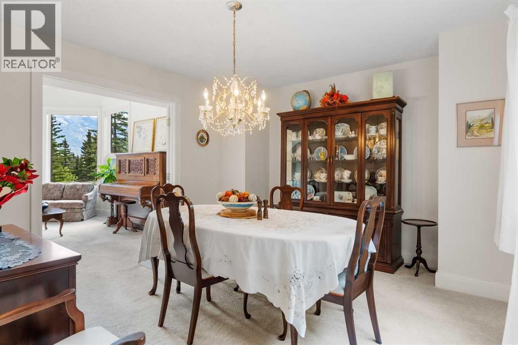 1072 Evergreen - Photo 14