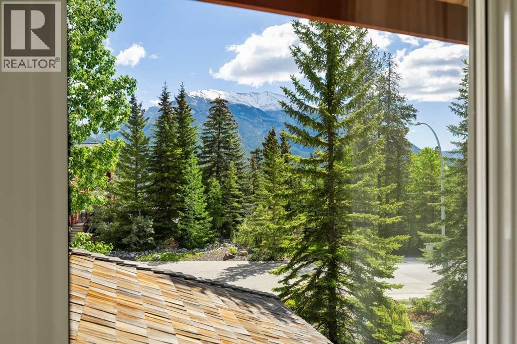 1072 Evergreen - Photo 42
