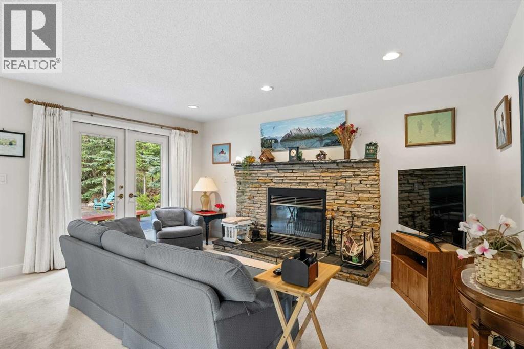1072 Evergreen - Photo 28