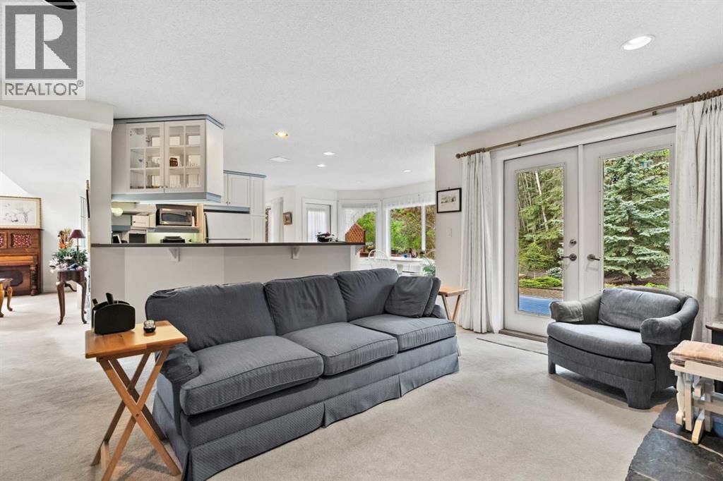 1072 Evergreen - Photo 29