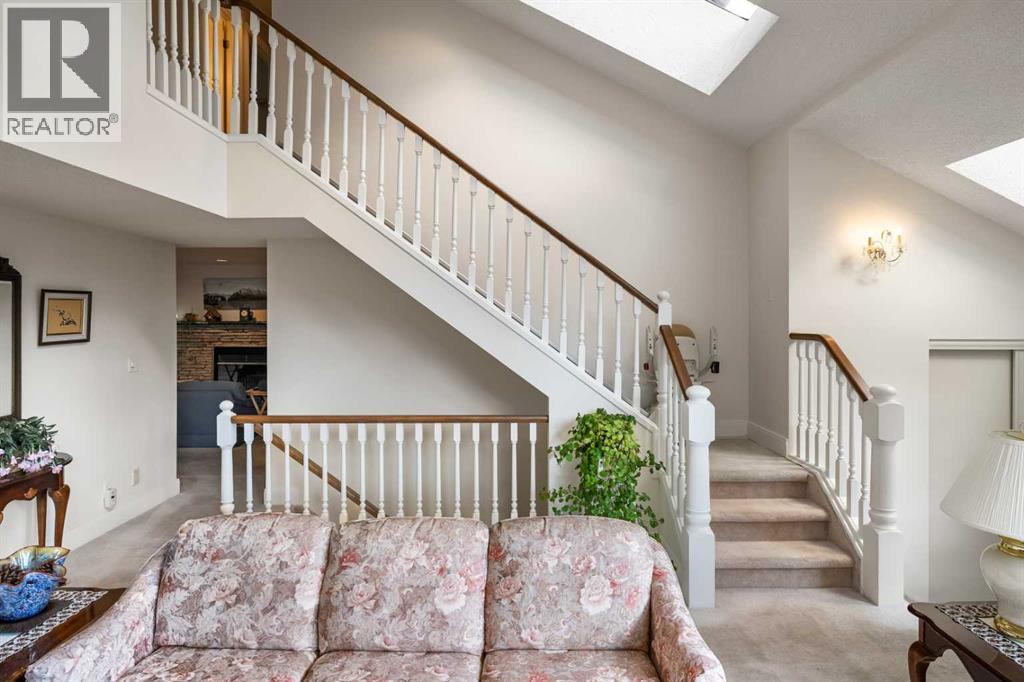 1072 Evergreen - Photo 32